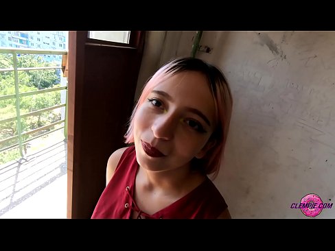 ❤️ Ikasle sentsuak arrotz bat zurrupatzen du kanpoaldean - Cum On His Face Porno pornoan eu.xywewl.top ☑